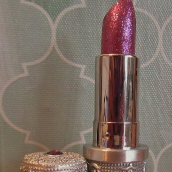 Models Prefer Collectible Lipstick Swarovski Crystal Elements WINDSOR WINE RARE - Picture 3 of 4